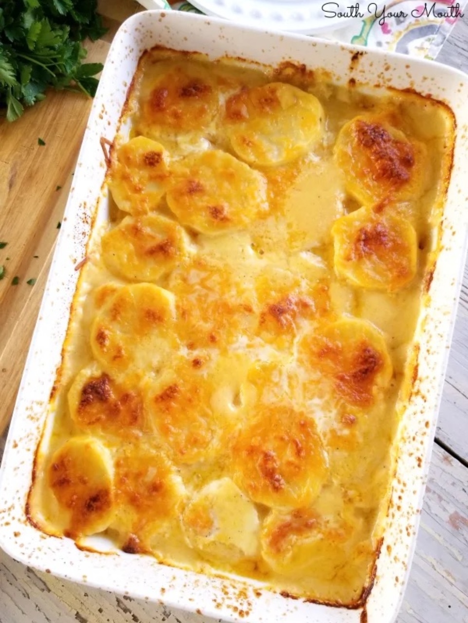 Super Easy Cheesy Scalloped Potatoes